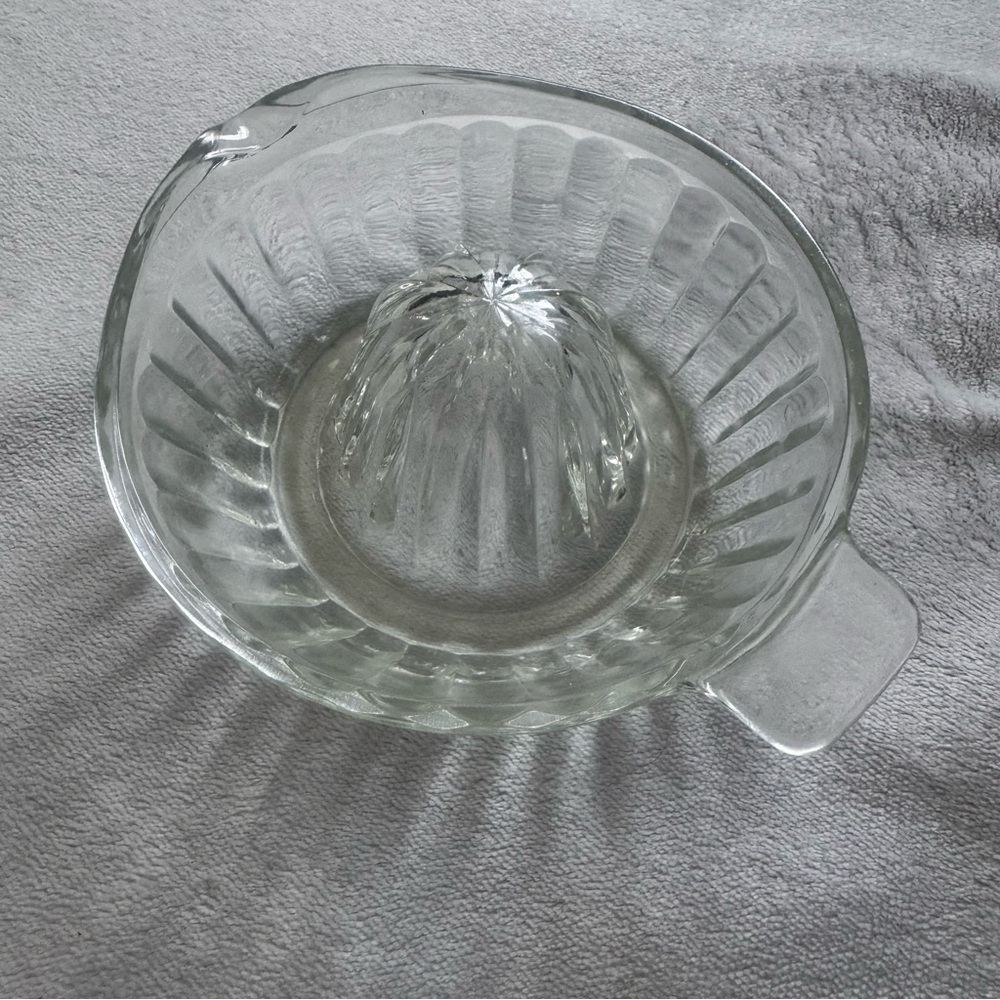 Vintage Hazel-Atlas Criss-Cross Glass Juicer Reamer 1930s Era Depression Glass